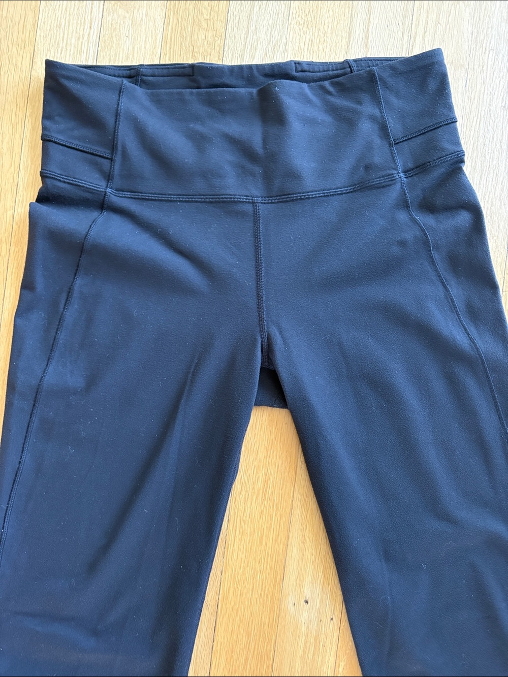 Lululemon size 10 Black Flared Yoga Pants with High Waist - Picture 7 of 8